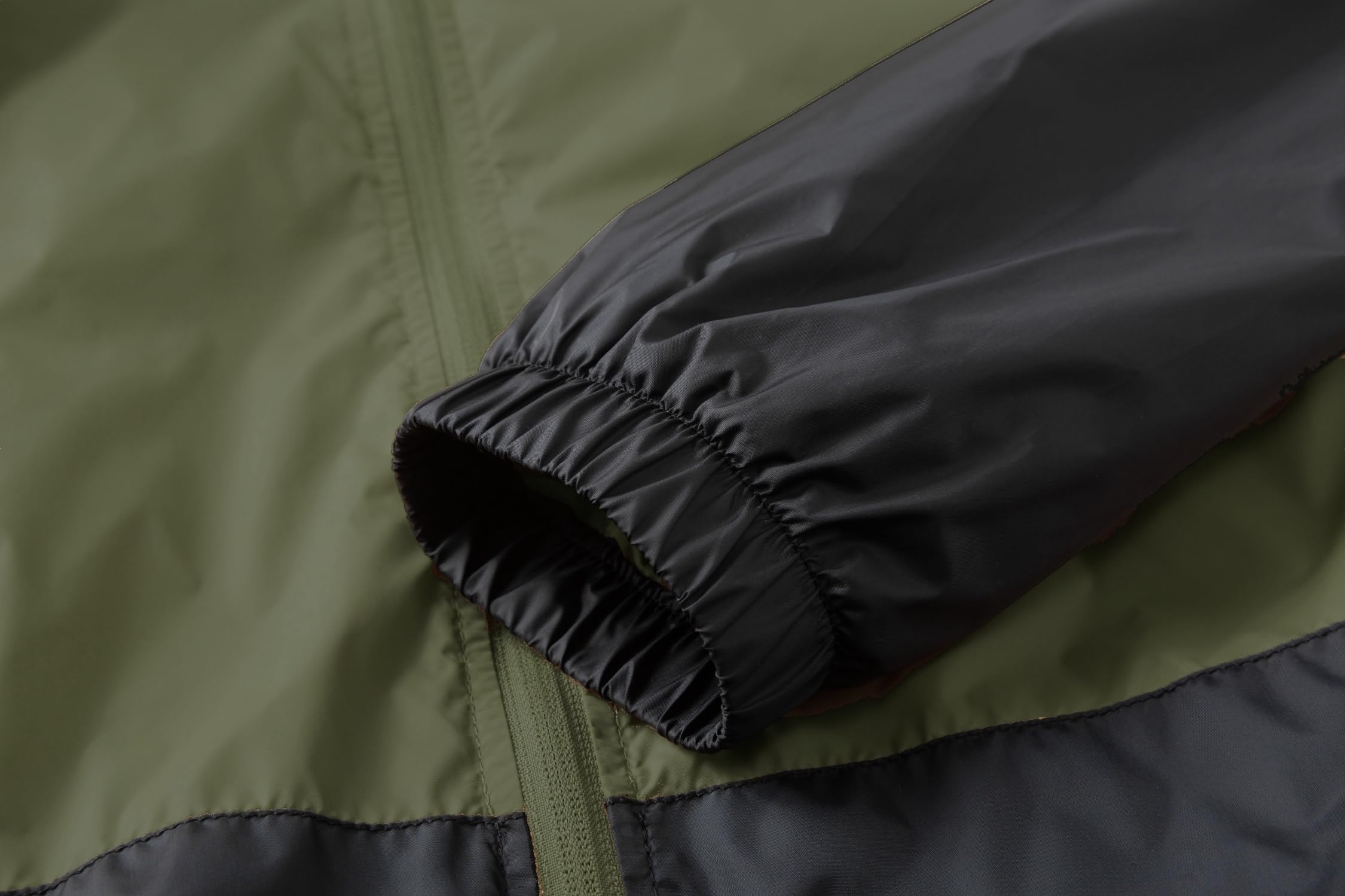 Lightweight Windbreaker Jacket with Hood - Waterproof Protection for Outdoor Activities